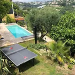 Duplex In With Private Pool In Hills Nyaraló