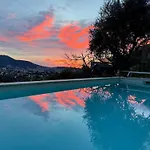 Nyaraló Duplex In With Private Pool In Hills Nizza