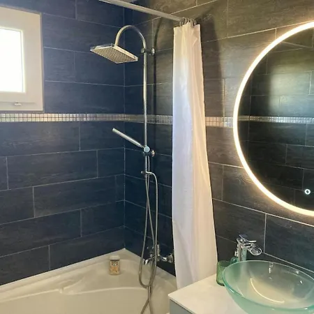 Duplex In With Private Pool In Hills Nice