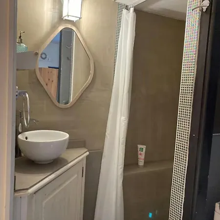 Duplex In With Private Pool In Hills 펜션 니스